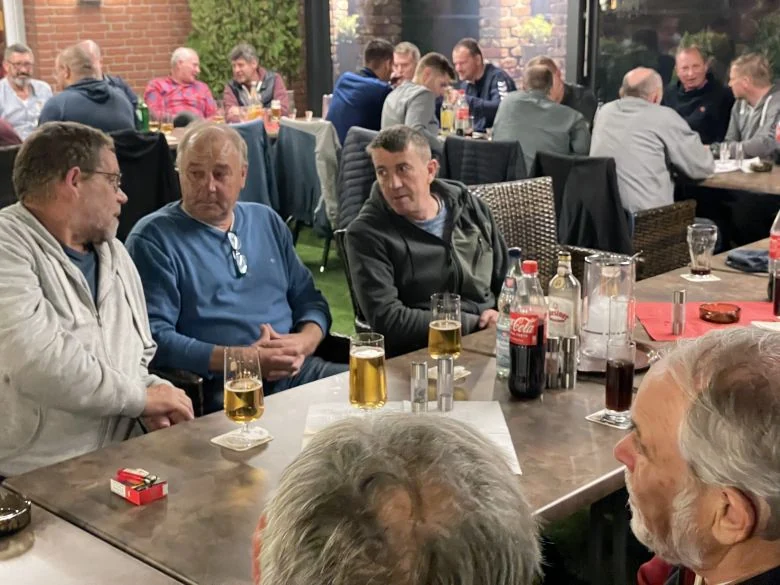 Gesellschaft im Restaurant